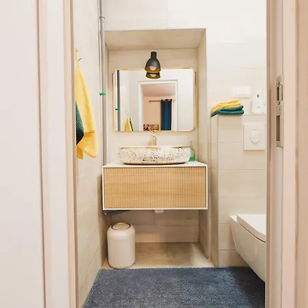 Appartement Augusta 2 *