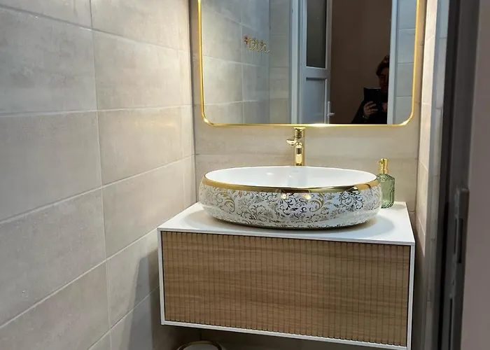 Augusta 2 شقة بولا